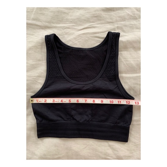 Fabletics Musetta Seamless Bra - Picture 6 of 6